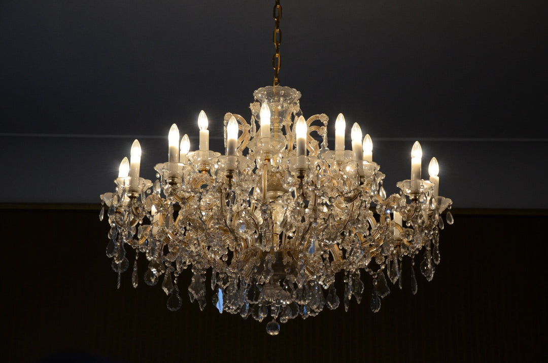 Breaking Boundaries: Fusion of Art and Light in Our Modern Chandeliers - ATY Home Decor