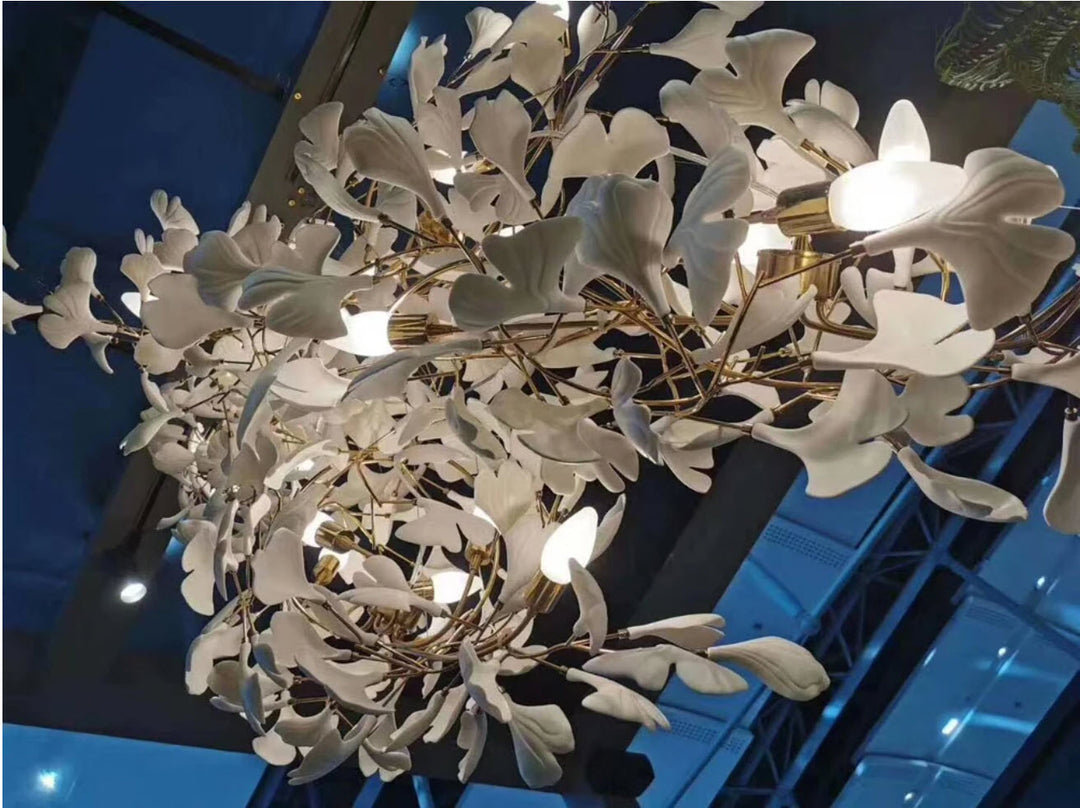 Luxus Weiß Keramik Blume mit Kupfer Zweige Lobby Foyer Kronleuchter