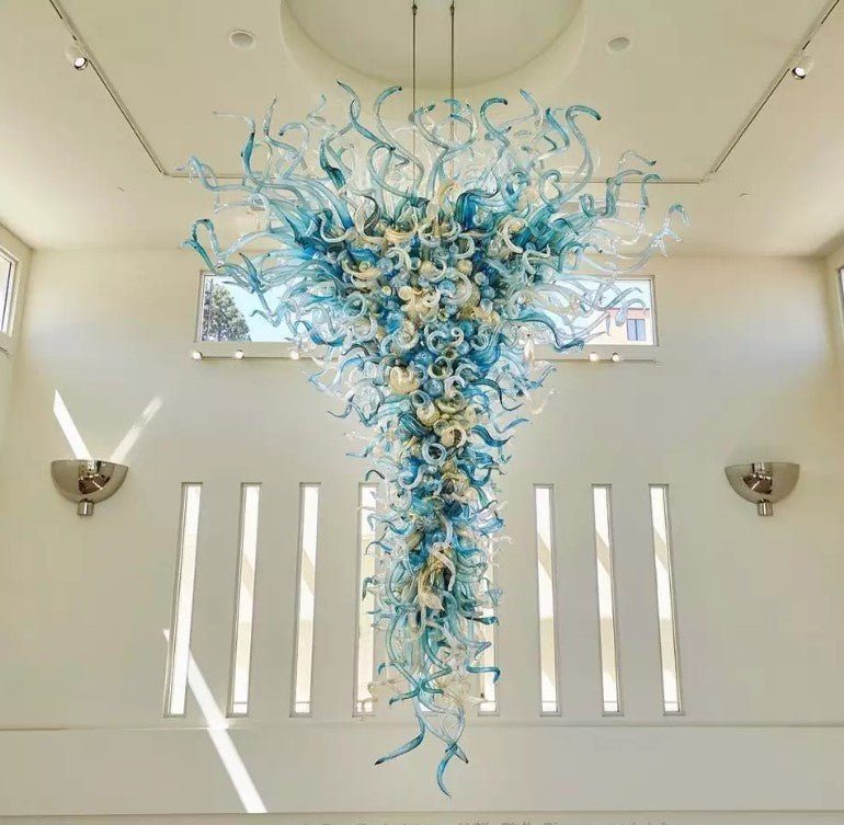 Kan tilpasses stor størrelse håndblæst Murano glas lysekrone til høj trappe