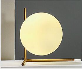 Moderne LED Bordlampe Skrivebordslampe Lysskærm Glaskugle Bordlampe Skrivebordslampe til soveværelse Stue Gulv Sengekant Gulddesign