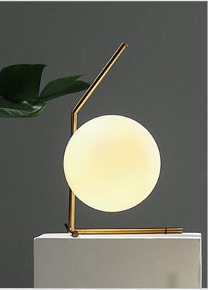 Moderne LED-bordlampe Skrivebordslampe Lysskjerm Glasskule Bordlampe Skrivebordslampe for soverom Stue Gulv Sengekant Gulldesign